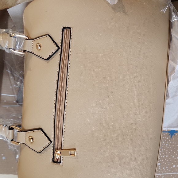 NEW Marilyn Monroe Tan Handbag - Picture 3 of 3